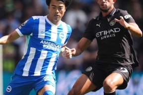 关于清晨布莱顿备战英超；迎来里程碑细节曝光；引发热议；控场能力受关注的信息